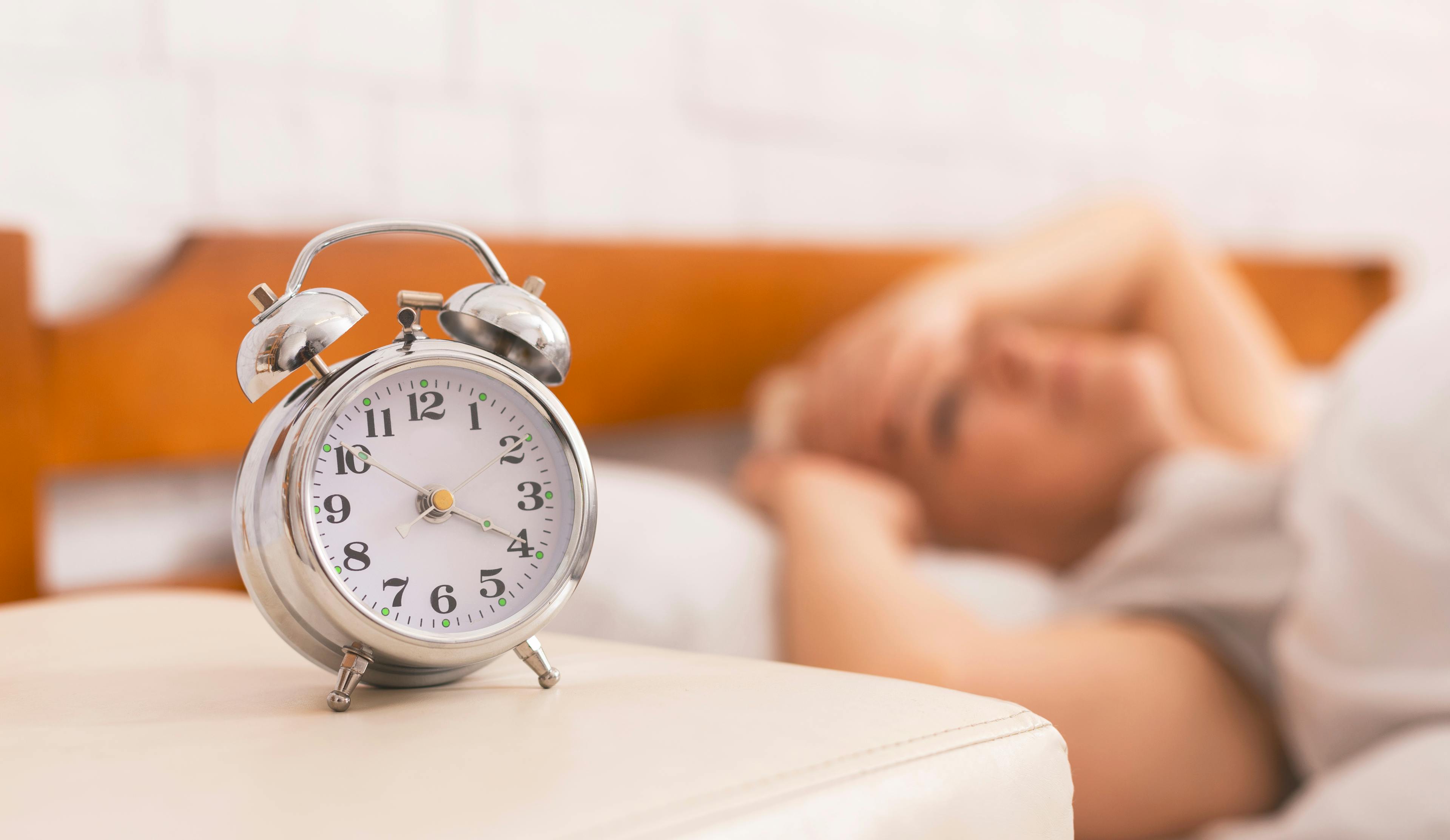 Hitting the snooze button too often is bad for sleep