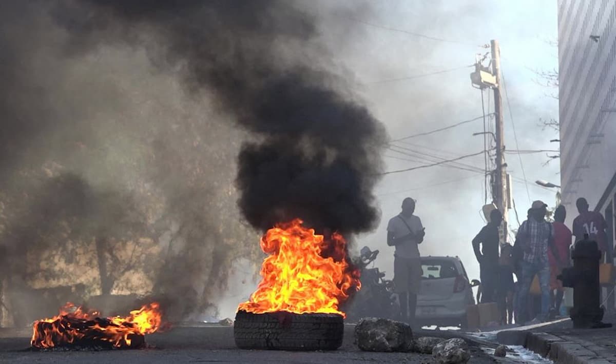 Haitian Church soldiers on in midst of gang violence; Pope asks prayer