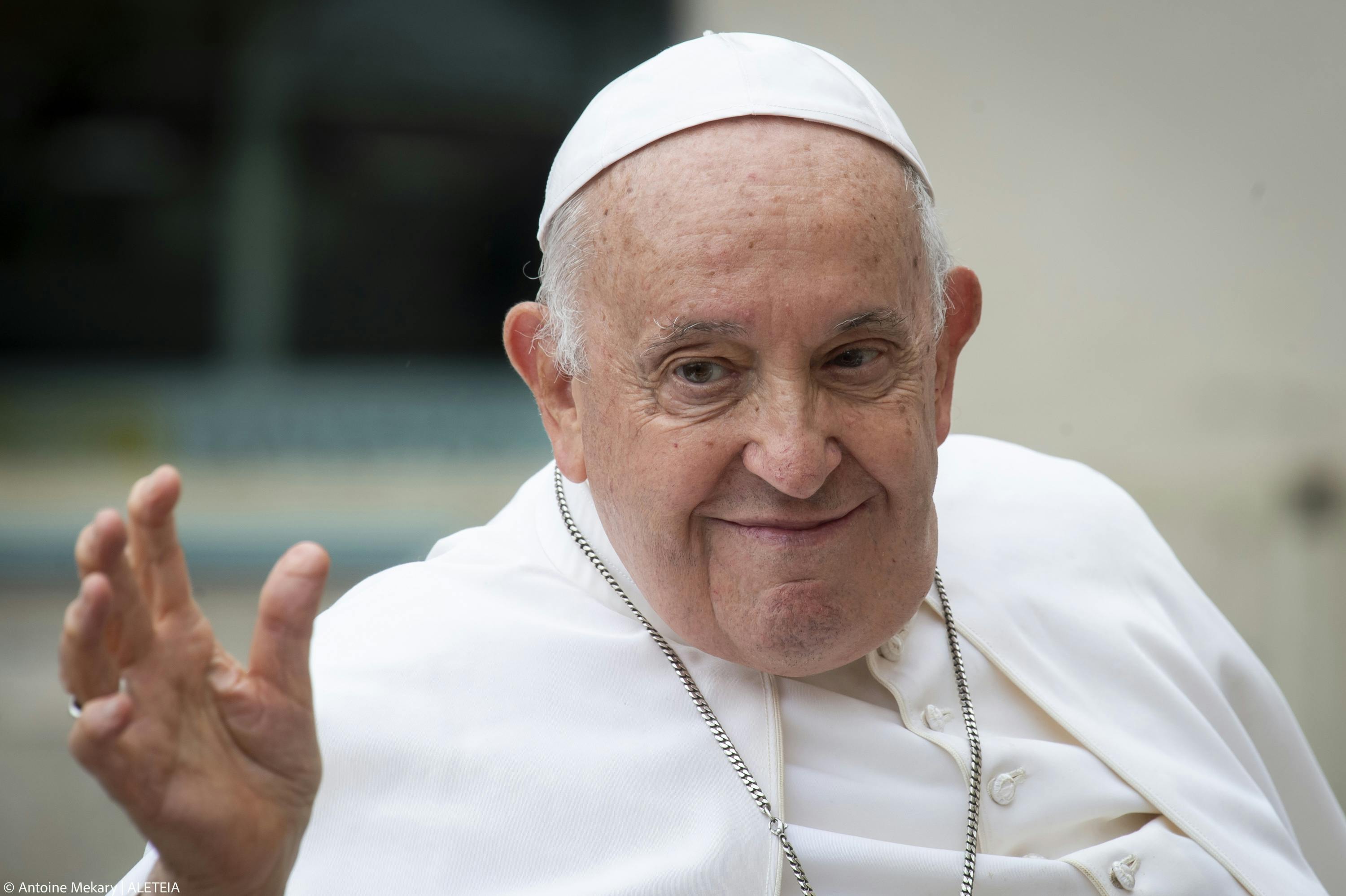 Pope: To be a pastor one first needs to be a deacon